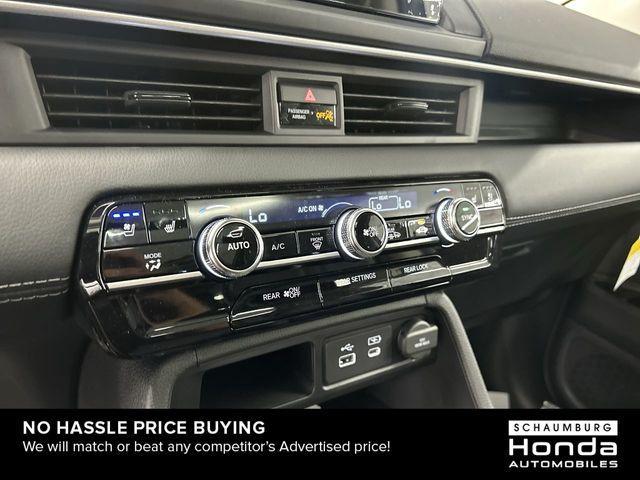 new 2025 Honda Pilot car, priced at $50,177