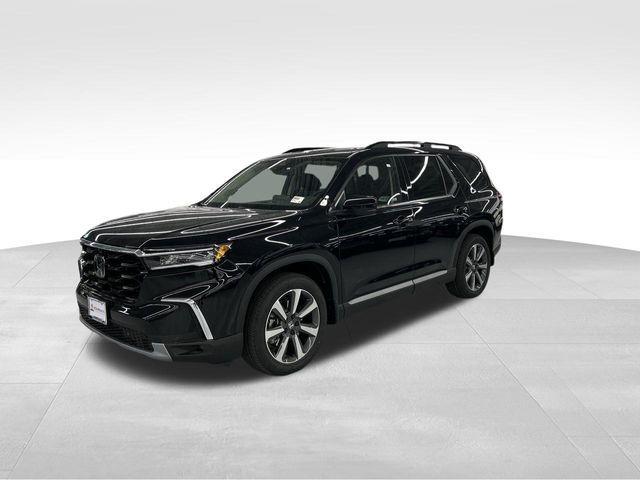 new 2025 Honda Pilot car, priced at $50,177