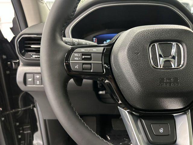 new 2025 Honda Pilot car, priced at $50,177