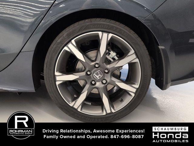 new 2026 Honda Civic Hybrid car, priced at $32,113