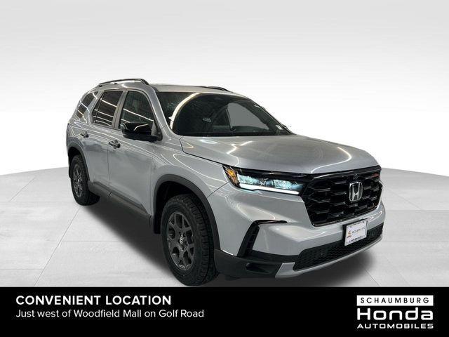 new 2025 Honda Pilot car, priced at $48,174