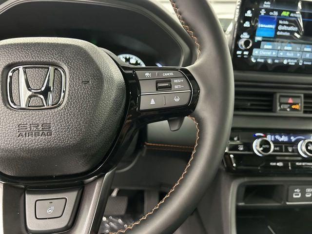 new 2025 Honda Pilot car, priced at $48,214