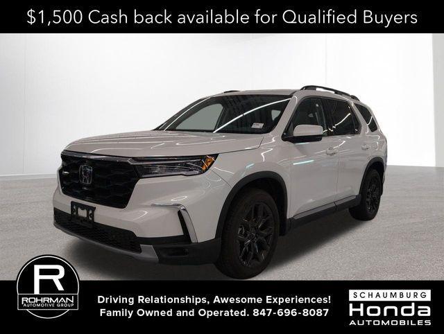 new 2025 Honda Pilot car, priced at $47,621