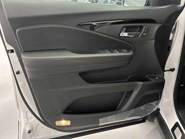 new 2025 Honda Ridgeline car, priced at $42,253