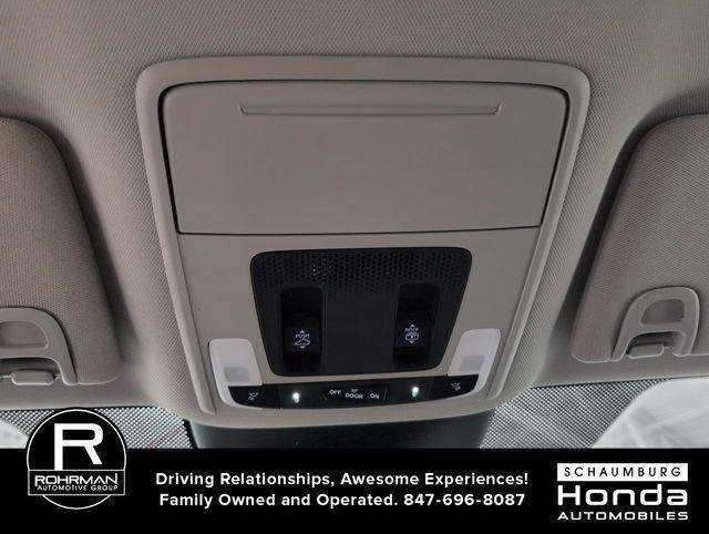 new 2025 Honda Pilot car, priced at $47,823