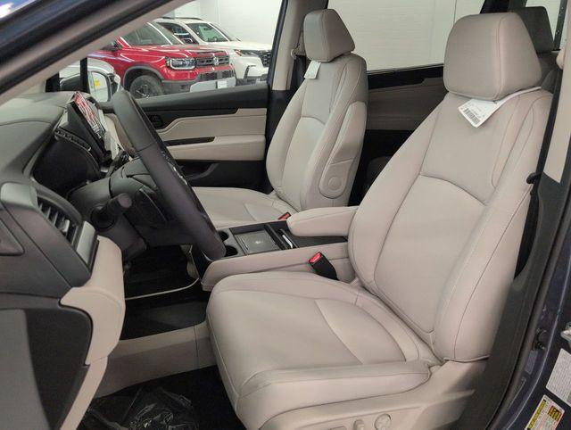 new 2026 Honda Odyssey car, priced at $41,637