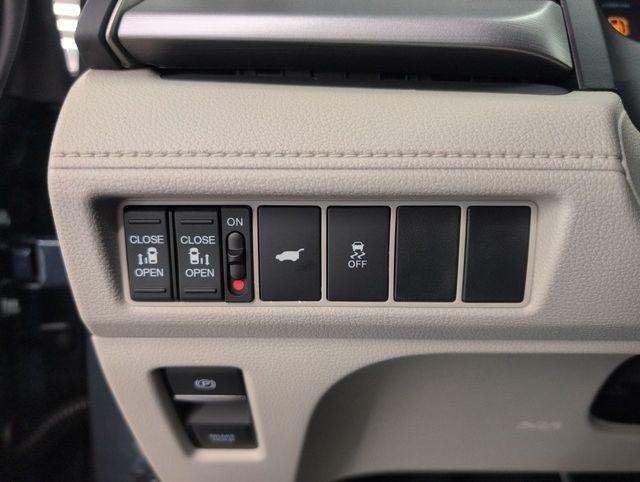 new 2026 Honda Odyssey car, priced at $41,637