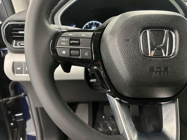 new 2025 Honda Pilot car, priced at $45,686