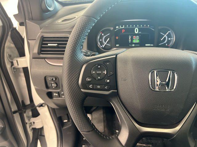 new 2025 Honda Passport car, priced at $41,648