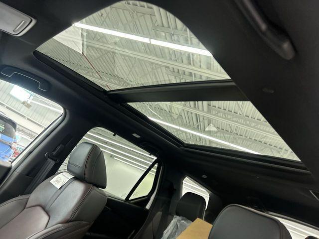new 2025 Honda Pilot car, priced at $53,653