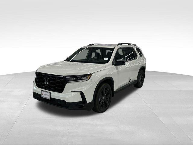 new 2025 Honda Pilot car, priced at $53,653