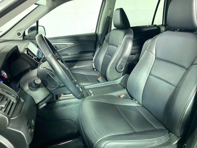 used 2022 Honda Pilot car, priced at $28,900