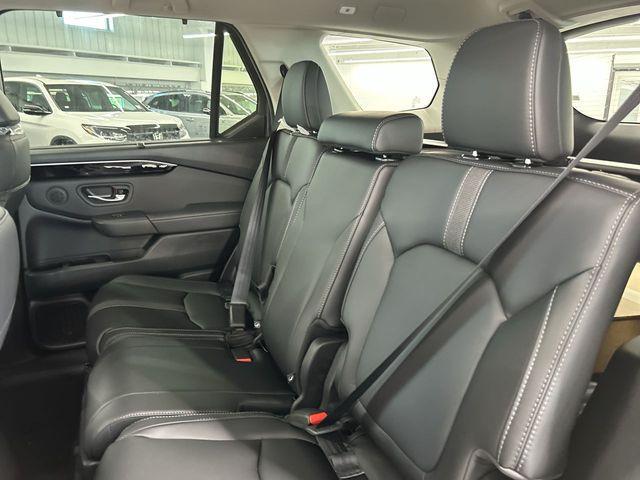 new 2025 Honda Pilot car, priced at $44,894