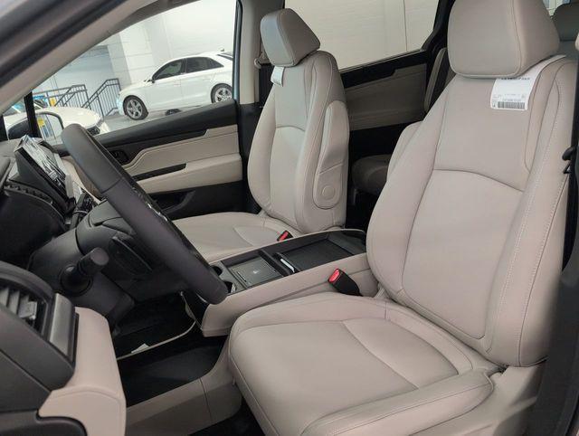 new 2026 Honda Odyssey car, priced at $41,910