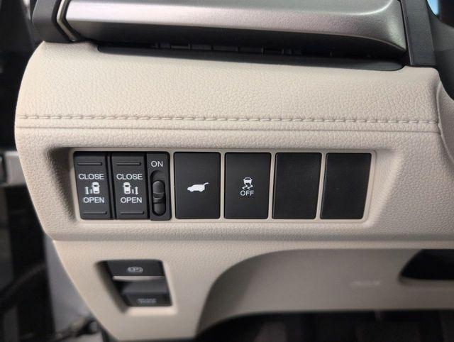 new 2026 Honda Odyssey car, priced at $41,910