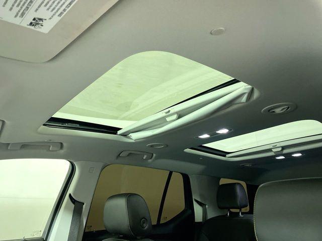 used 2021 Chevrolet Traverse car, priced at $28,600