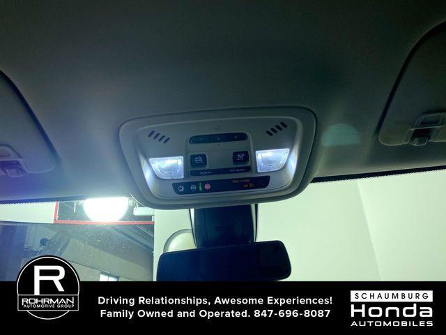 used 2021 Chevrolet Traverse car, priced at $28,600