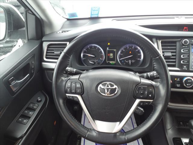 used 2019 Toyota Highlander car, priced at $28,850