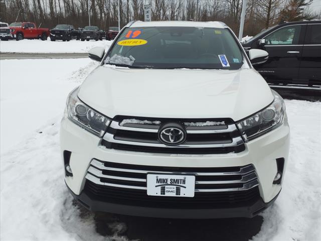 used 2019 Toyota Highlander car, priced at $28,850