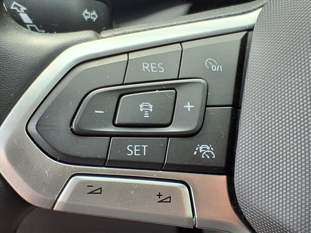 used 2022 Volkswagen Taos car