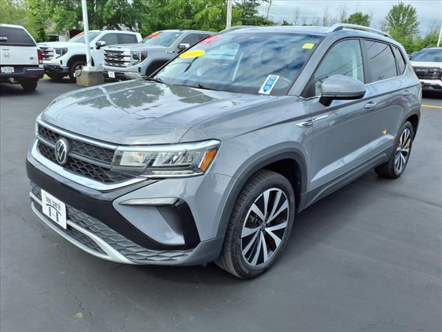 used 2022 Volkswagen Taos car