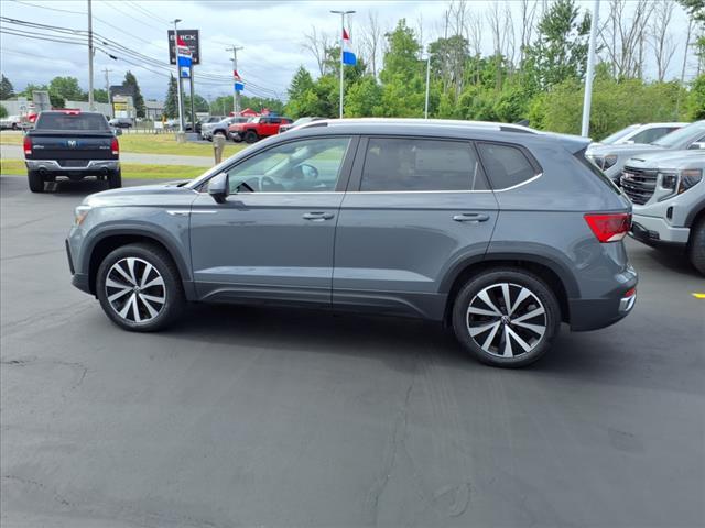 used 2022 Volkswagen Taos car
