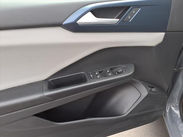used 2022 Volkswagen Taos car