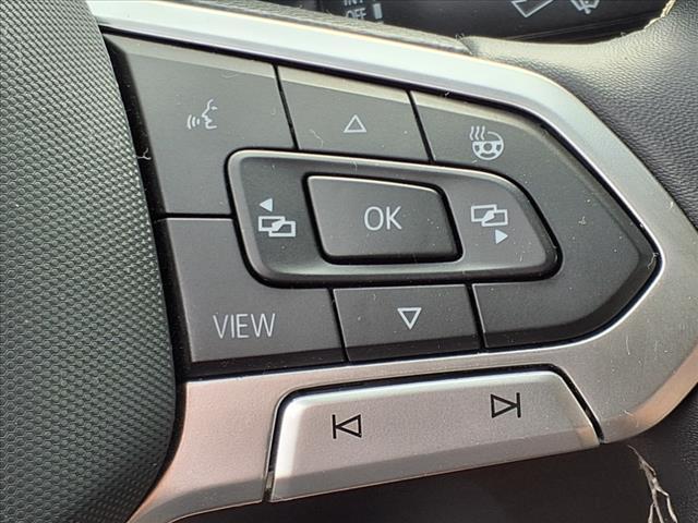 used 2022 Volkswagen Taos car