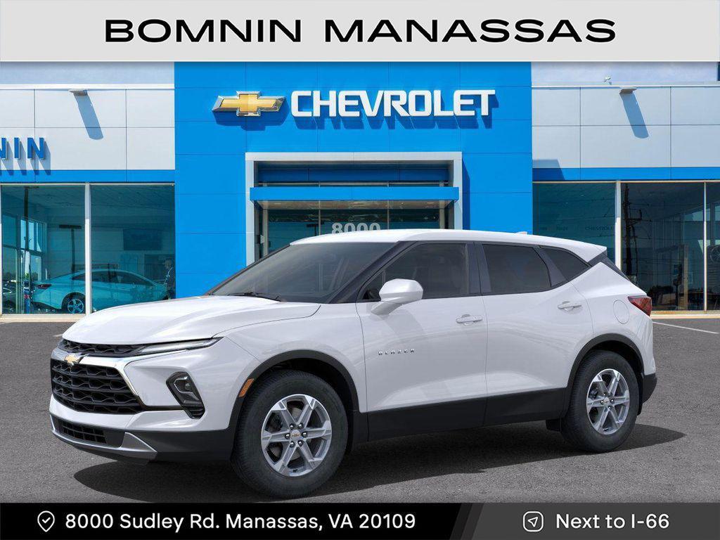 new 2025 Chevrolet Blazer car, priced at $32,009