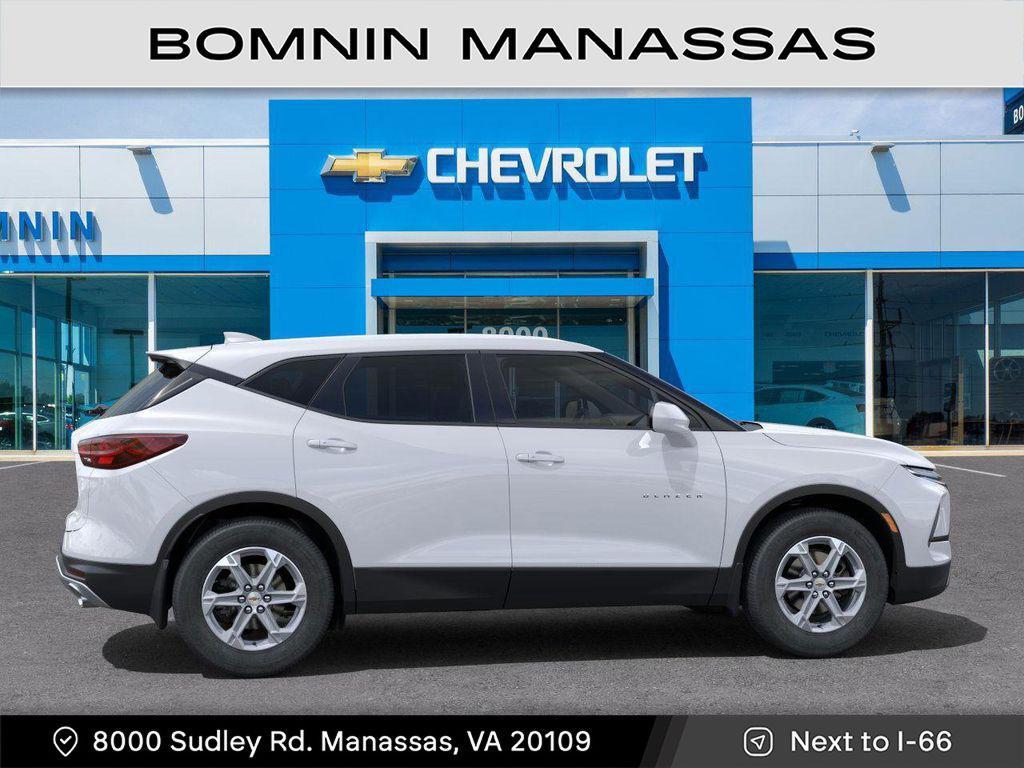 new 2025 Chevrolet Blazer car, priced at $32,009