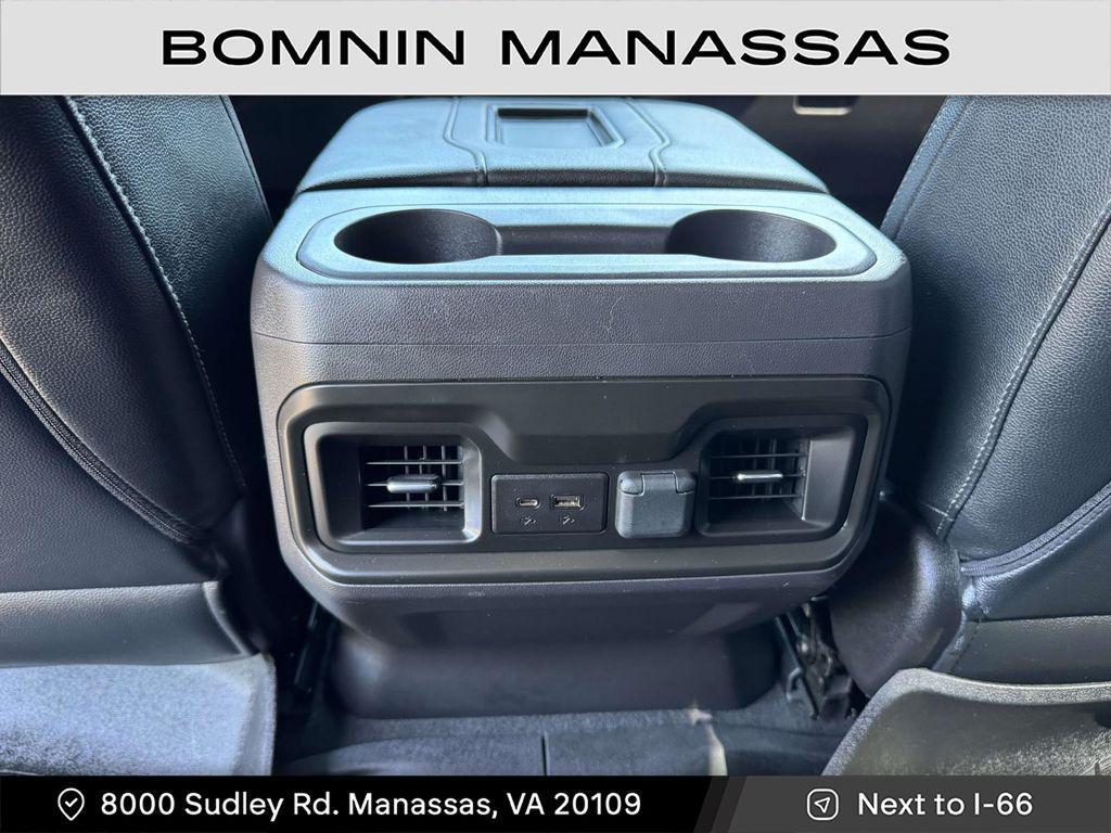used 2022 Chevrolet Silverado 1500 car, priced at $31,324