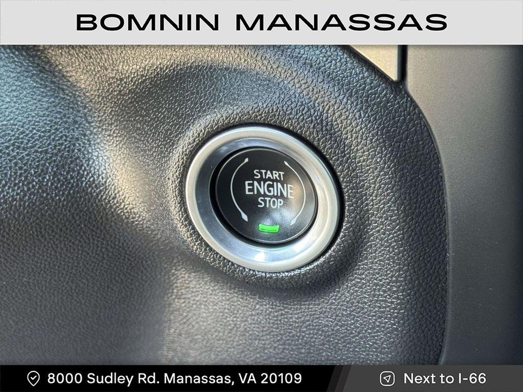 used 2022 Chevrolet Silverado 1500 car, priced at $31,324