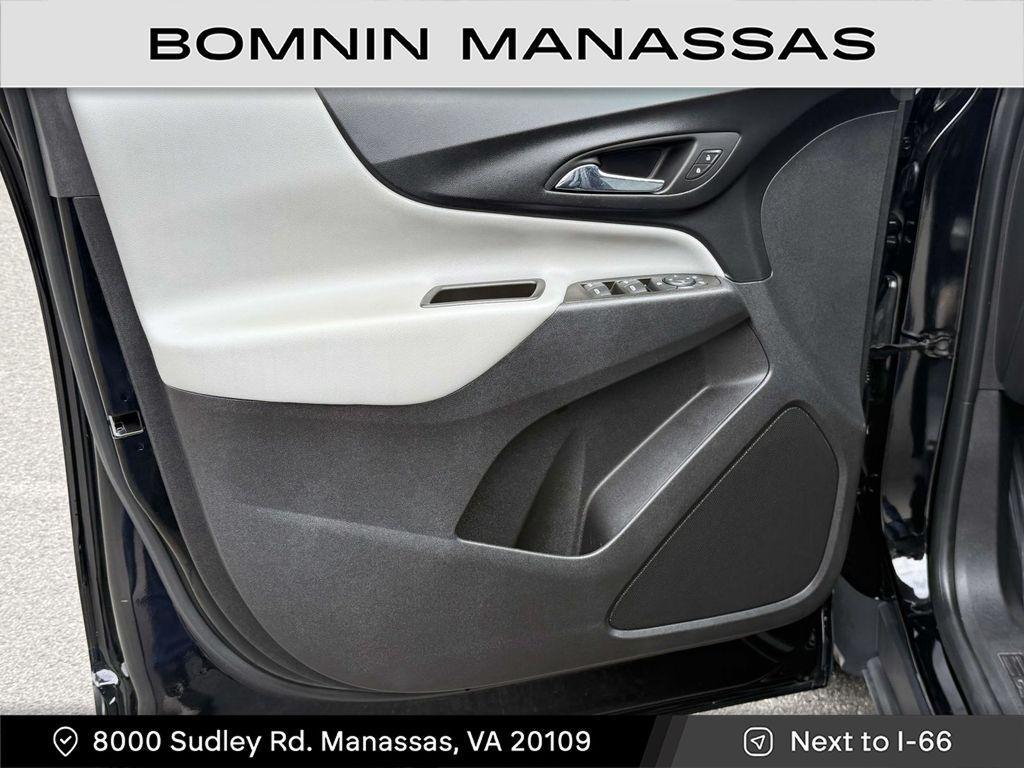 used 2023 Chevrolet Equinox car, priced at $19,490