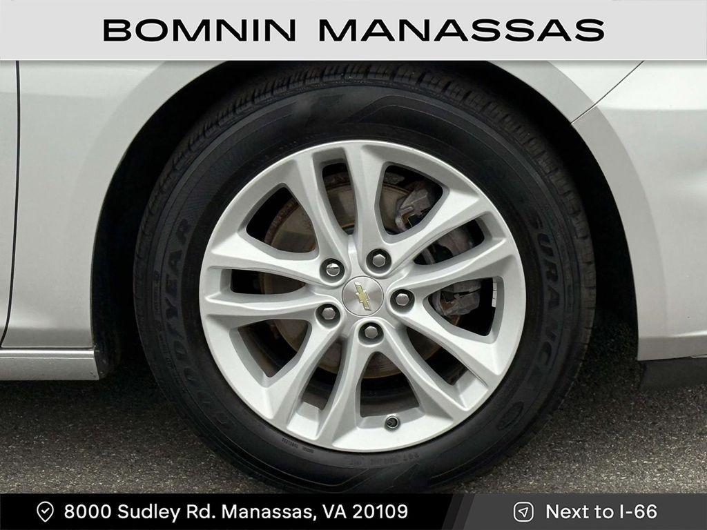 used 2017 Chevrolet Malibu car, priced at $9,998