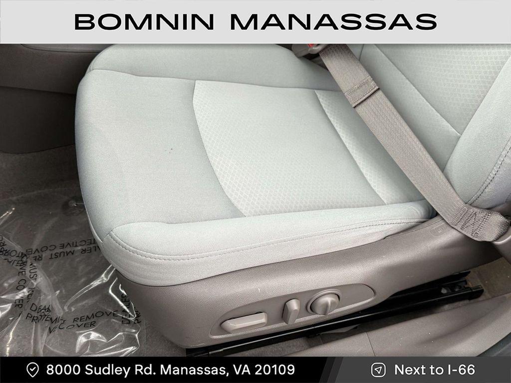 used 2017 Chevrolet Malibu car, priced at $9,998