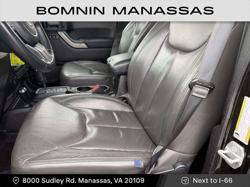 used 2015 Jeep Wrangler Unlimited car, priced at $17,990