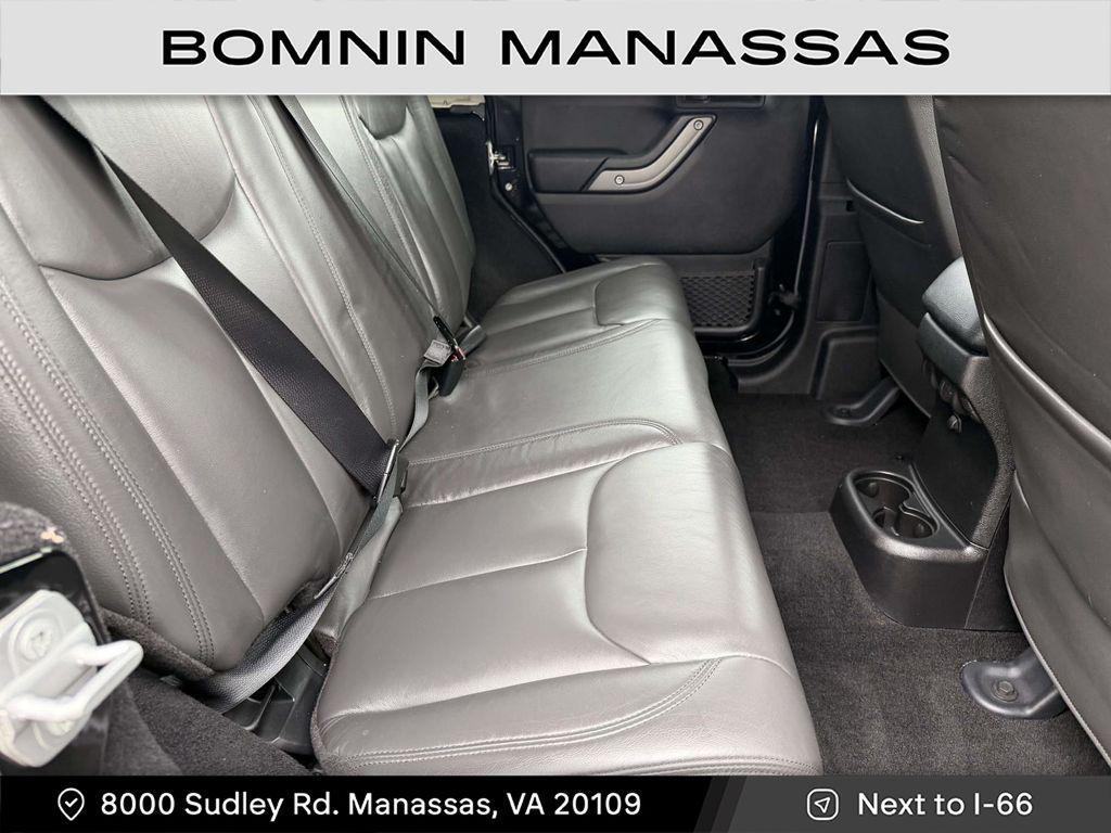 used 2015 Jeep Wrangler Unlimited car, priced at $17,990