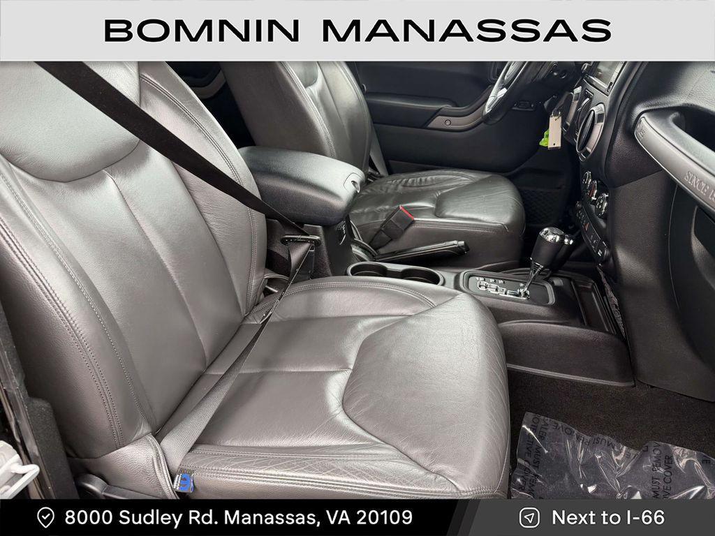 used 2015 Jeep Wrangler Unlimited car, priced at $17,990