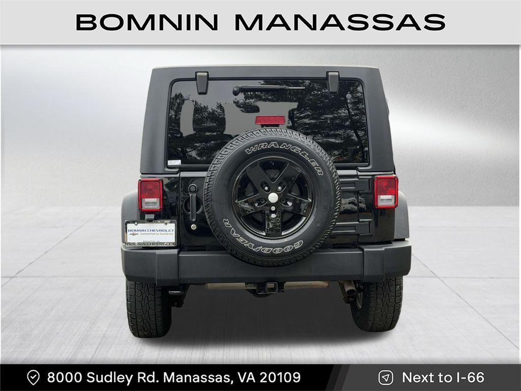 used 2015 Jeep Wrangler Unlimited car, priced at $17,990