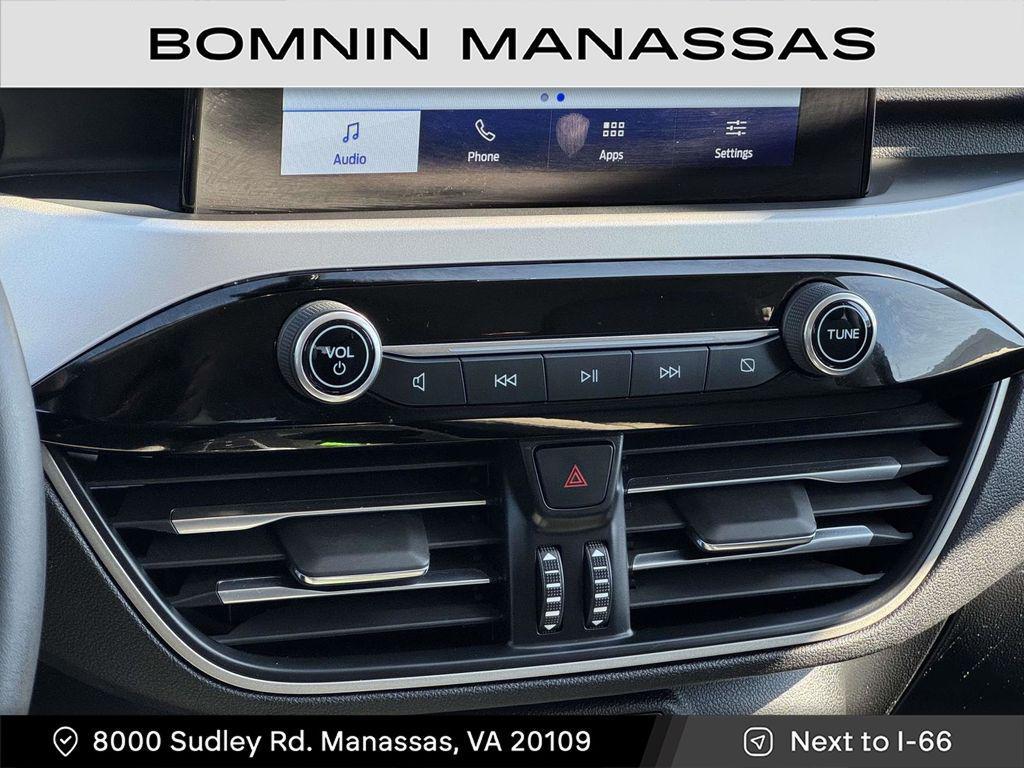 used 2022 Ford Escape car, priced at $18,999