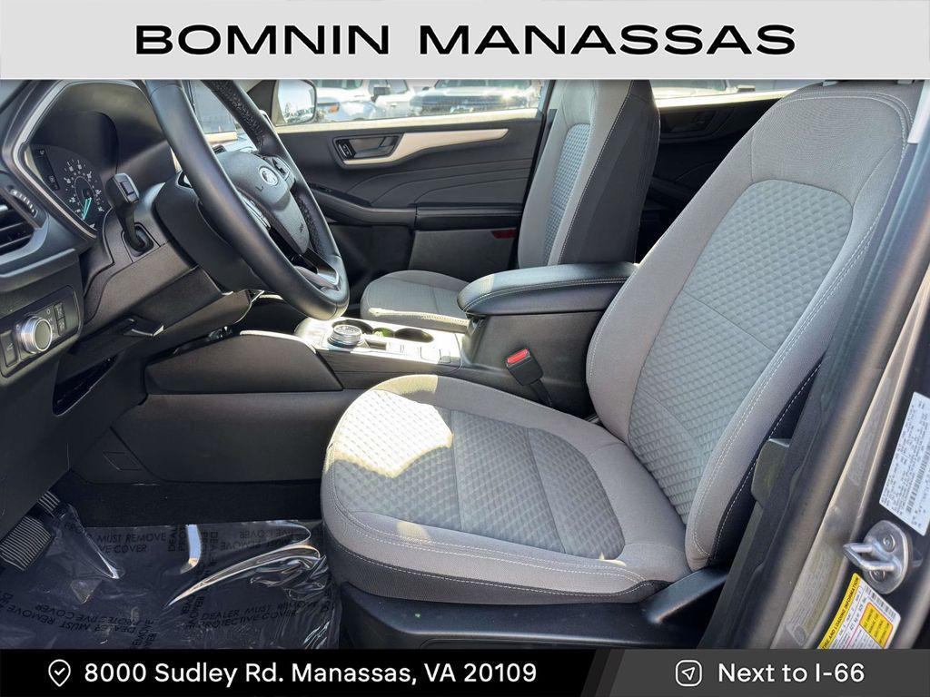 used 2022 Ford Escape car, priced at $18,999