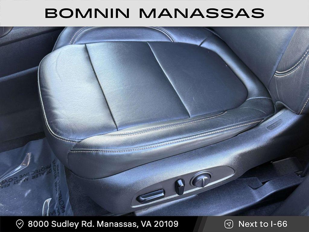 used 2019 Chevrolet Traverse car, priced at $15,990