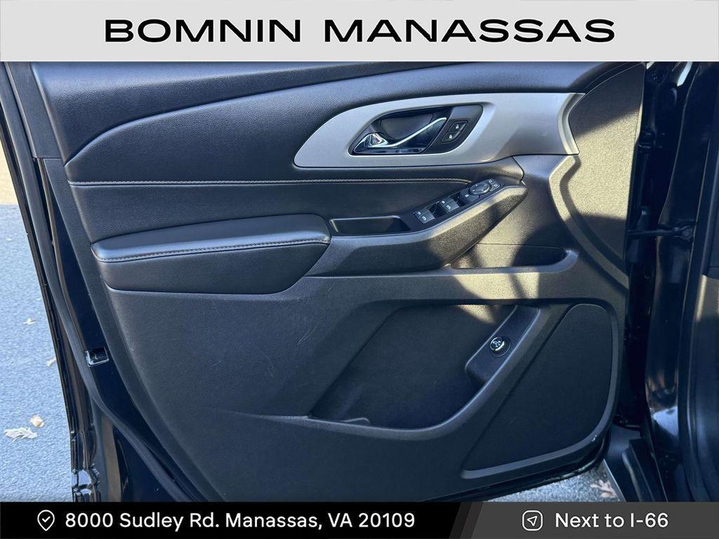 used 2019 Chevrolet Traverse car, priced at $15,990