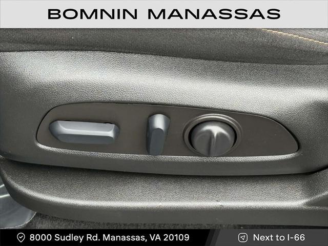 used 2022 Chevrolet Equinox car, priced at $21,990