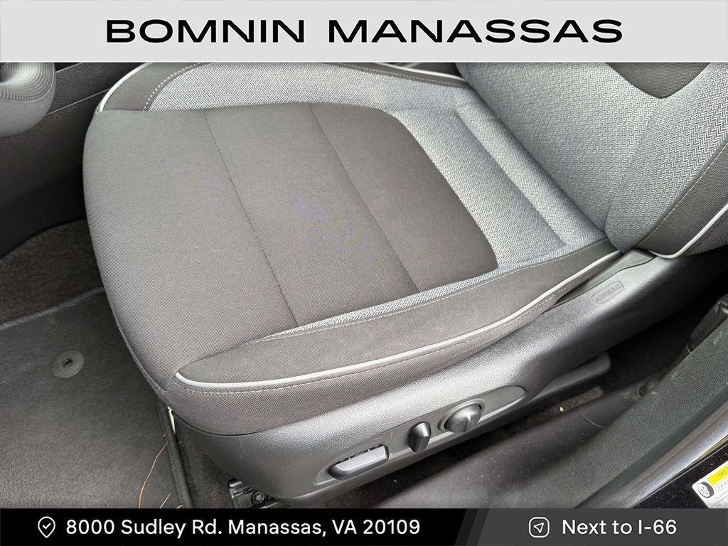 used 2023 Chevrolet TrailBlazer car, priced at $19,990