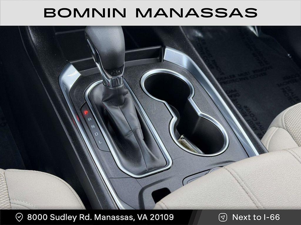 used 2022 Chevrolet Traverse car, priced at $21,490