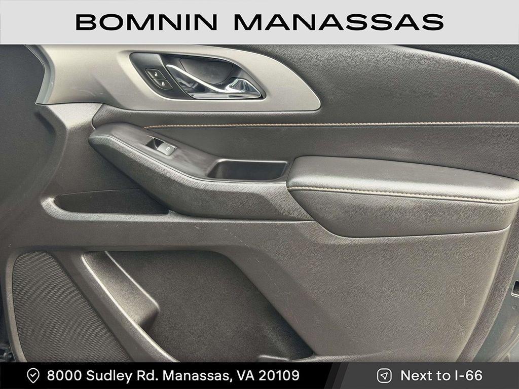 used 2019 Chevrolet Traverse car, priced at $18,499