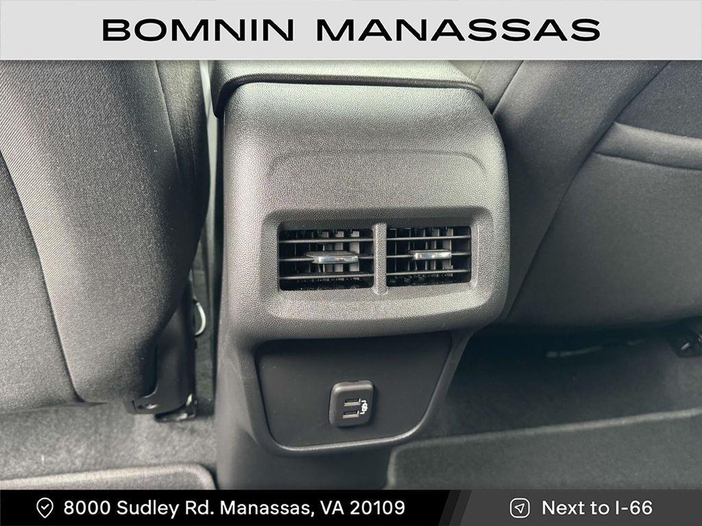 used 2023 Chevrolet Equinox car, priced at $21,997