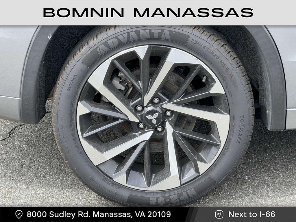 used 2022 Mitsubishi Outlander car, priced at $25,490