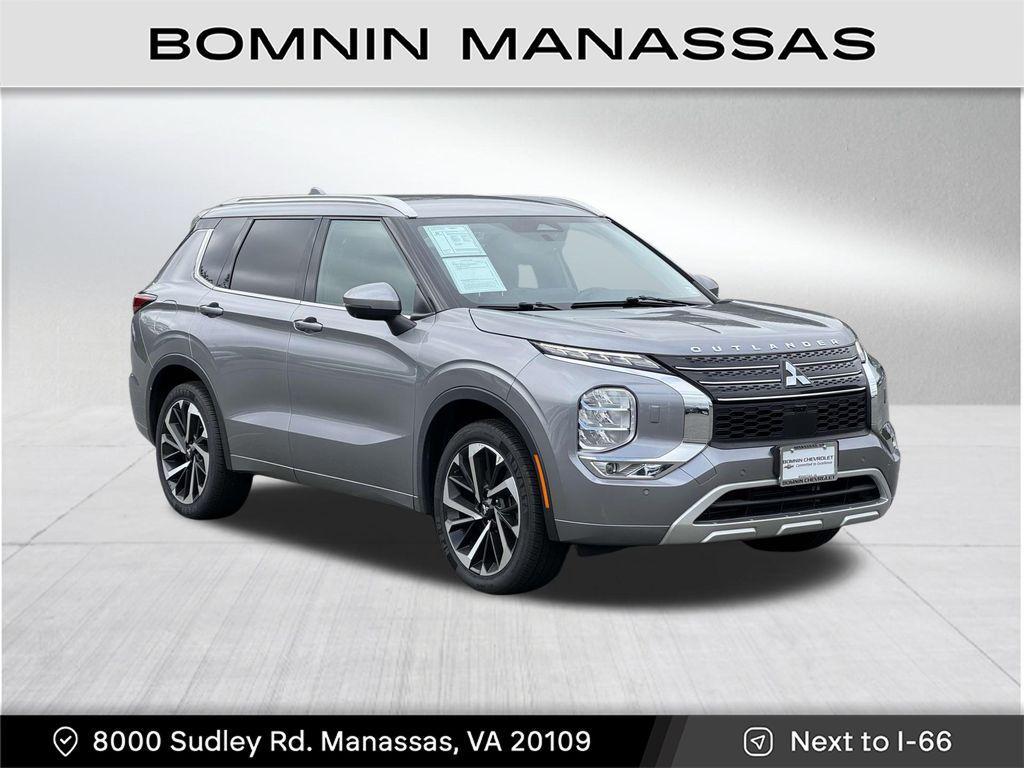 used 2022 Mitsubishi Outlander car, priced at $25,490